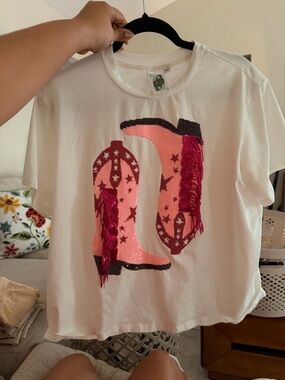 QUEEN OF SPARKLES White Tee with Pink Sequin Cowboy Boots